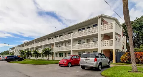 1001 77th Ave N #204, Saint Petersburg, FL 33702