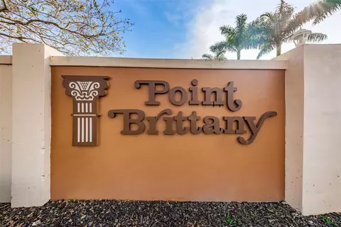 4900 Brittany Dr S #1401, Saint Petersburg, FL 33715