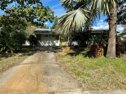 6845 33rd Ave N, Saint Petersburg, FL 33710