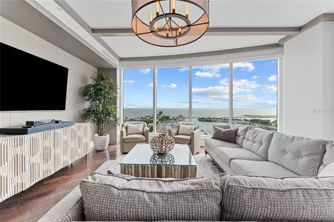 180 Beach Dr NE #1602, Saint Petersburg, FL 33701