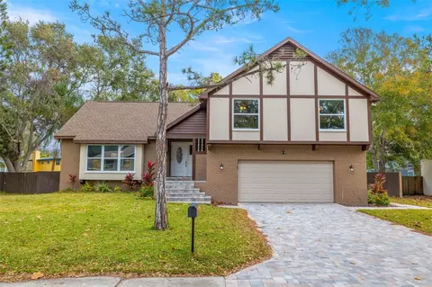 8445 144th Ln, Seminole, FL 33776
