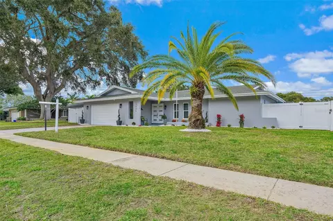 13945 106th Ave, Largo, FL 33774