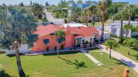 106 1st St, Belleair Beach, FL 33786