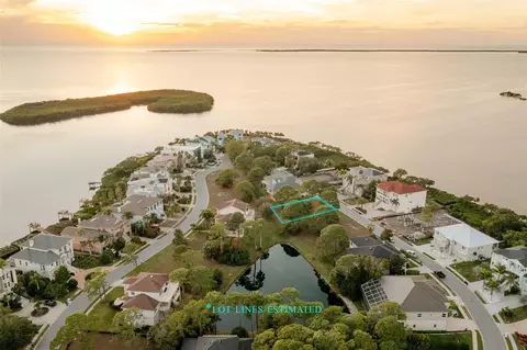 Harbour Watch Circle, Tarpon Springs, FL 34689