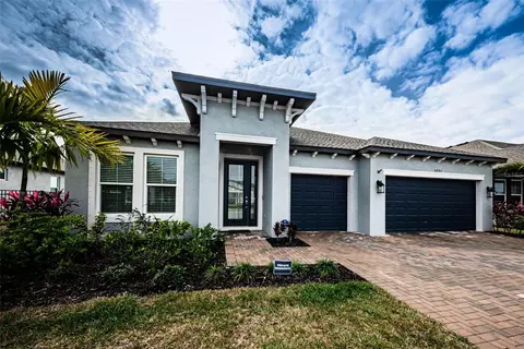 5551 Trevesta Pl, Palmetto, FL 34221