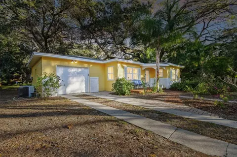 609 Orange Ave, Dunedin, FL 34698