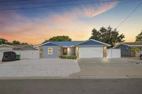 35 Citrus Dr, Palm Harbor, FL 34684