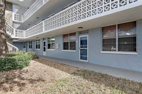 4895 Bay St NE #116, Saint Petersburg, FL 33703