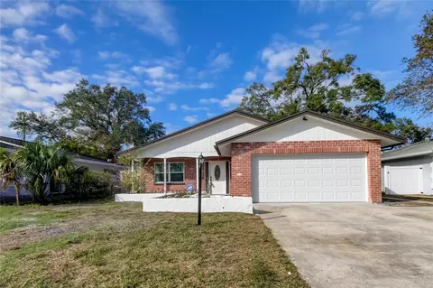 12216 104th St, Largo, FL 33773