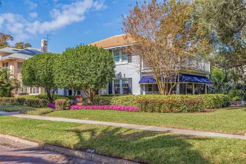915 17th Ave NE, Saint Petersburg, FL 33704