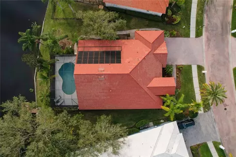10860 Barbados Isle Dr, Tampa, FL 33647