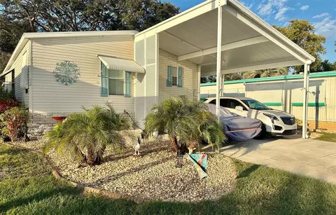 9790 66th St N #402, Pinellas Park, FL 33782