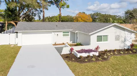 205 Lotus Dr, Safety Harbor, FL 34695