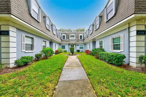 1717 Belleair Forest Dr #B, Belleair, FL 33756