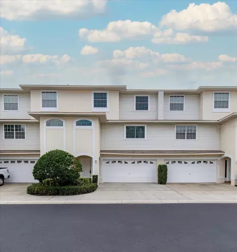8244 Eagles Park Dr, Saint Petersburg, FL 33709