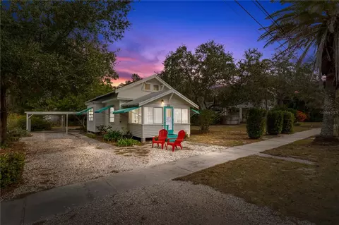 518 Ohio Ave, Crystal Beach, FL 34681
