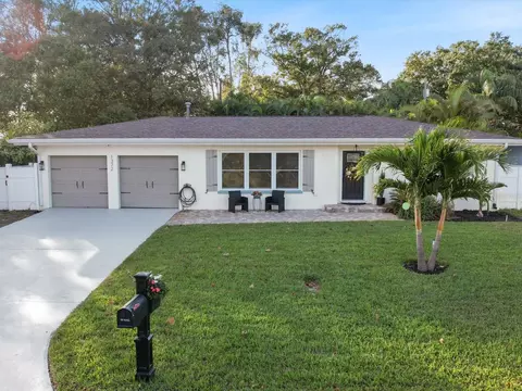1372 S Betty Ln, Clearwater, FL 33756
