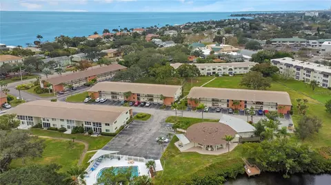 4520 Overlook Dr NE #233, Saint Petersburg, FL 33703