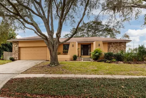 2440 Indian Trl W, Palm Harbor, FL 34683