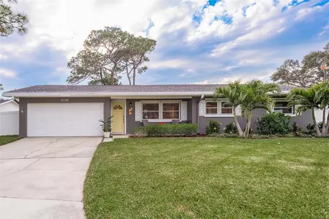 2018 Kimberly Dr, Dunedin, FL 34698