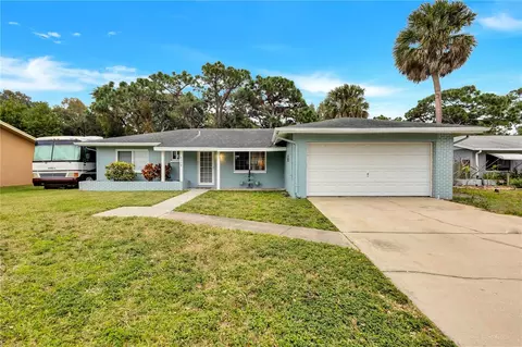 6339 Heather Ln N, Pinellas Park, FL 33781