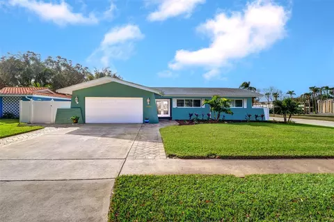 14500 Anchorage Cir, Seminole, FL 33776