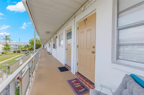 5940 21st St N #17, Saint Petersburg, FL 33714