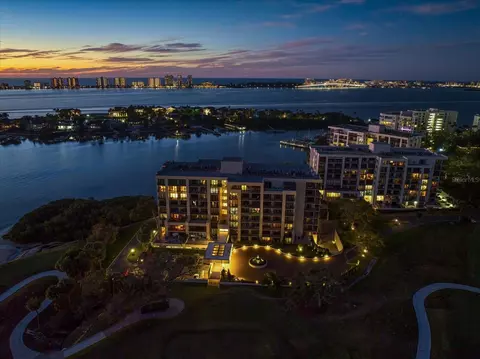 4 Belleview Blvd #705, Belleair, FL 33756
