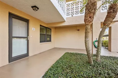 5085 1st St NE #140, Saint Petersburg, FL 33703