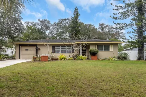 215 23rd Ave SE, Saint Petersburg, FL 33705