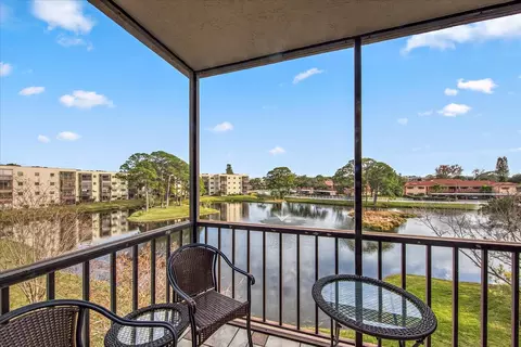 8199 Terrace Garden Dr N #308, Saint Petersburg, FL 33709