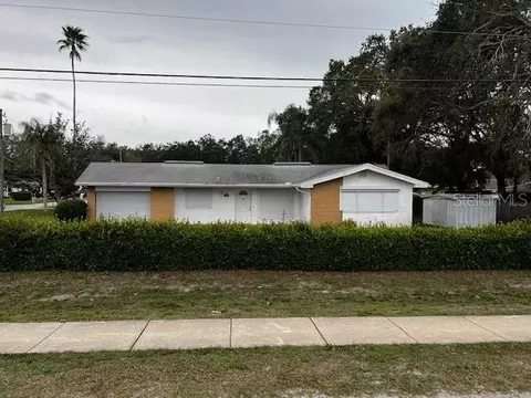 1551 8th Ave NW, Largo, FL 33770