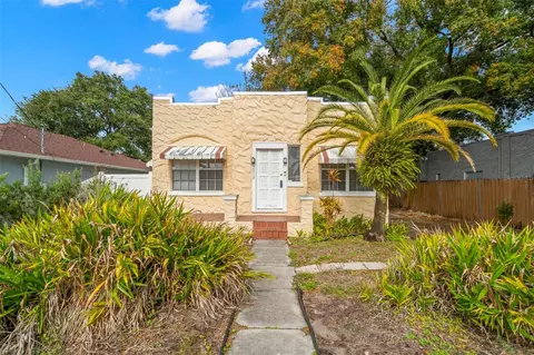 3313 W Saint John St, Tampa, FL 33607