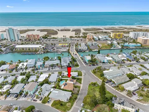 155 112th Ave, Treasure Island, FL 33706