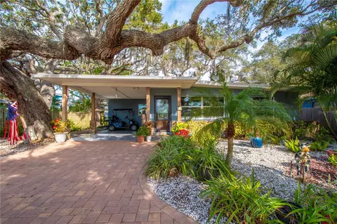 414 Florida Blvd, Crystal Beach, FL 34681
