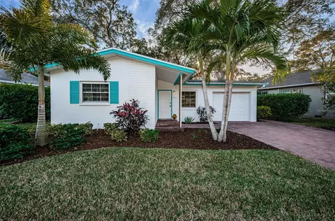 247 Garden Cir N, Dunedin, FL 34698