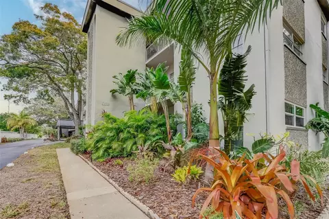 5890 38th Ave N #202, Saint Petersburg, FL 33710