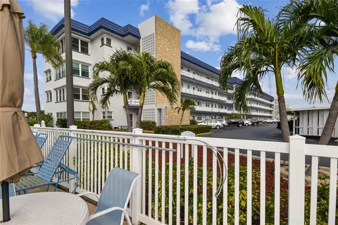5955 30th Ave S #309, Gulfport, FL 33707