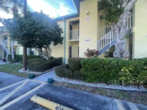 6147 113th St #403, Seminole, FL 33772