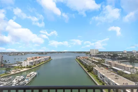 7300 Sun Island Dr S #1202, South Pasadena, FL 33707