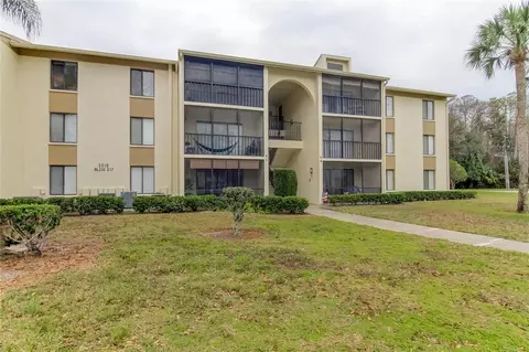 3210 Lake Pine Way E #F1, Tarpon Springs, FL 34688