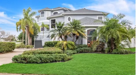 2093 N Pointe Alexis Dr, Tarpon Springs, FL 34689