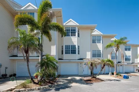 9213 Captiva Cir, Saint Pete Beach, FL 33706