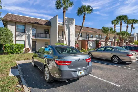 2750 E Bay Dr #2C, Largo, FL 33771