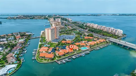4750 Brittany Dr S #123, Saint Petersburg, FL 33715