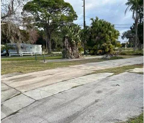 7448 Vagabond Dr, New Port Richey, FL 34652