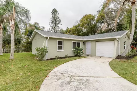 1500 Country Ln W, Clearwater, FL 33759