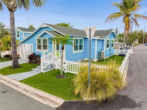 12416 Gulf Blvd, Treasure Island, FL 33706