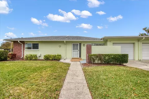 2740 Whitebridge Dr #B, Palm Harbor, FL 34684