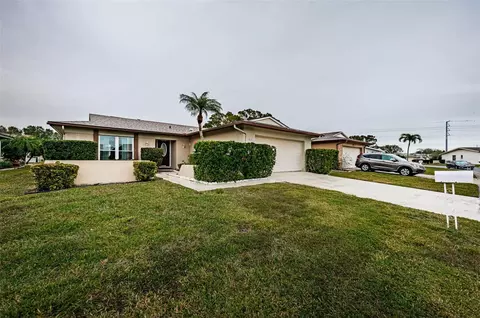 4551 Great Lakes Dr S, Clearwater, FL 33762